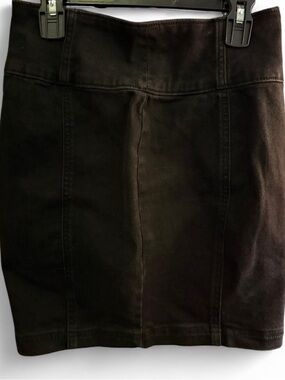 Classic Black Mini Pencil Skirt